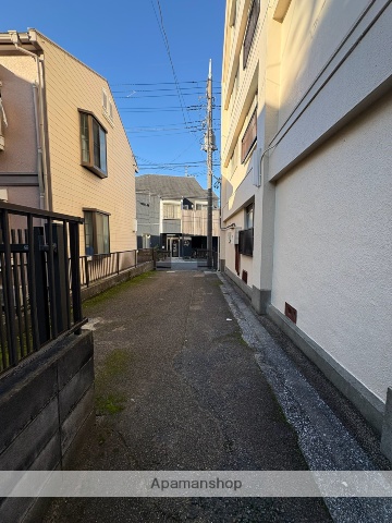 ブルーライン 蒔田駅 徒歩6分 5階建 築54年の外観写真