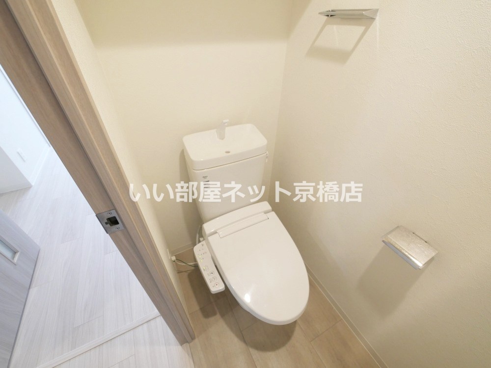 プレサンス塚本ミッドネクストのトイレ写真