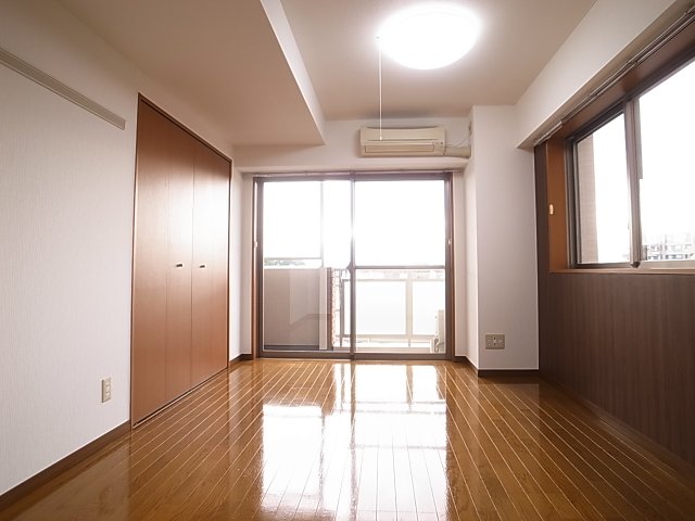 その他部屋・スペース　6帖ＤＫ。ダイニングテーブルも置けます。