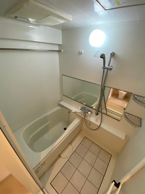 バス・シャワールーム　別部屋参考写真