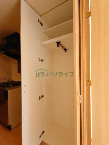 収納　リライフ下北沢店