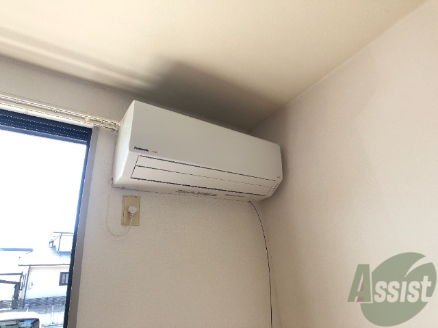 その他設備　エアコンはもちろんありますよ、夏や冬もバッチです。
