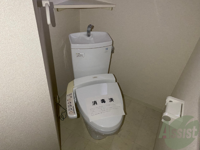 トイレ　ウォシュレット付きのトイレです。シャワートイレは日本の宝。