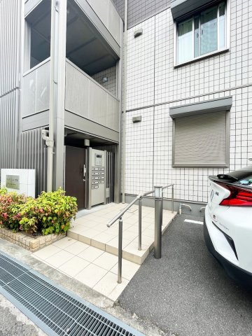 エントランス　毎日通るエントランスはこのようになっています