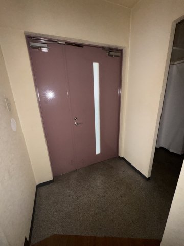 オーブ東須磨の玄関写真