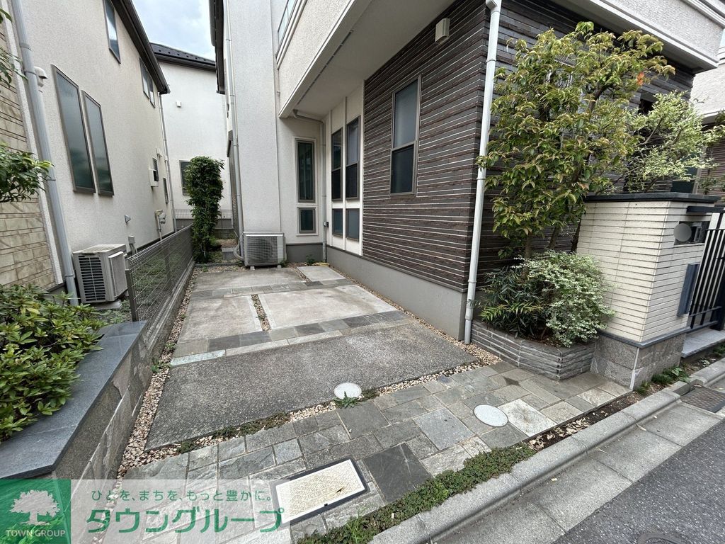 駐車場　駐車場