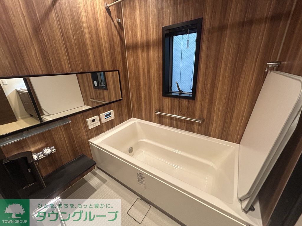 バス・シャワールーム　浴室乾燥機付きバスルーム