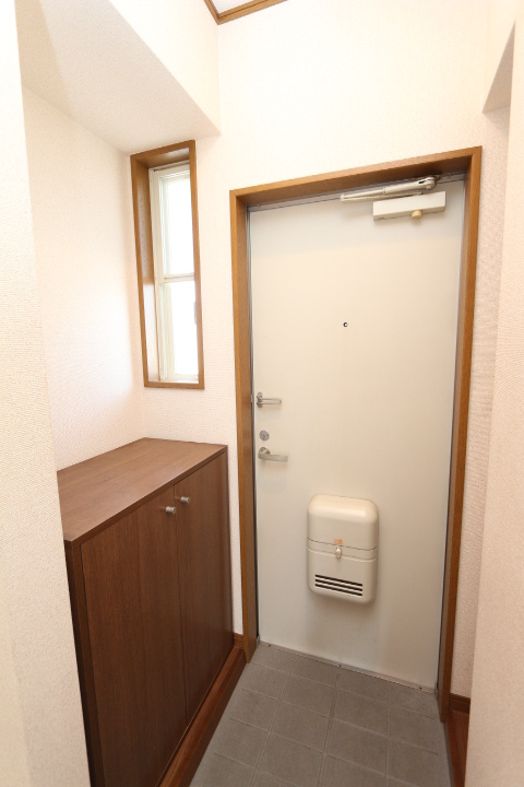 玄関　※別部屋写真※