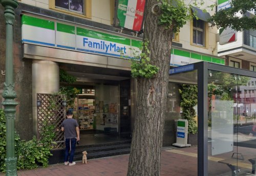 コンビニ　ファミリーマート 横浜元浜町店（コンビニ）まで239m