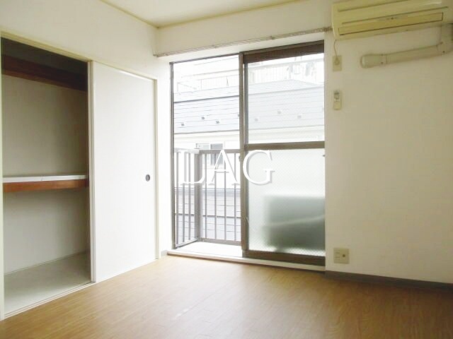 居室・リビング　洋室のお部屋です。