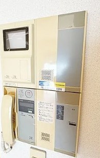 セキュリティ　モニター付きインターホン