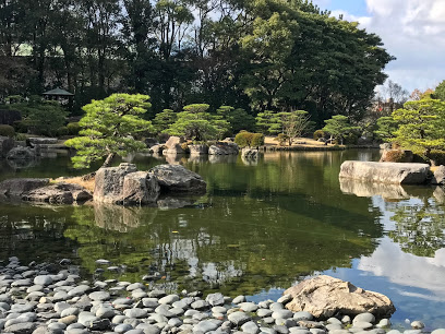 公園　大濠公園日本庭園（公園）まで733m