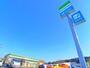 コンビニ　ファミリーマート（コンビニ）まで500m