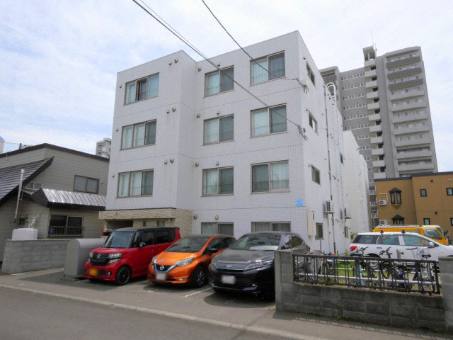 建物外観　★☆閑静な住宅地に建つマンションです♪☆★