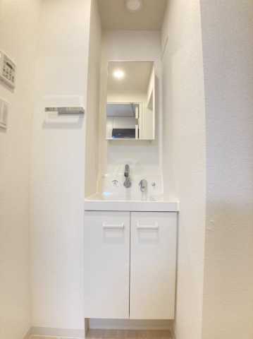 洗面設備　COCOCUBENISHI-NIPPORI