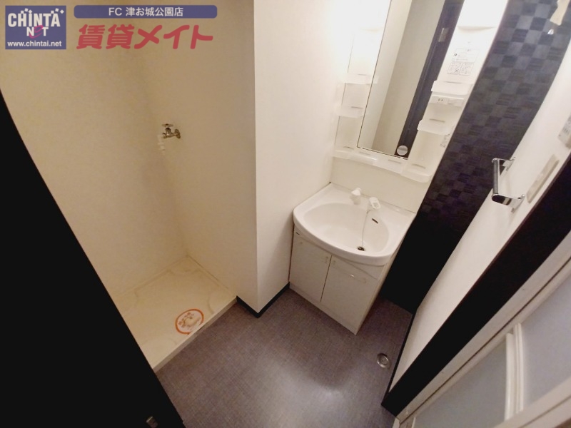 洗面設備　同物件別部屋の参考写真
