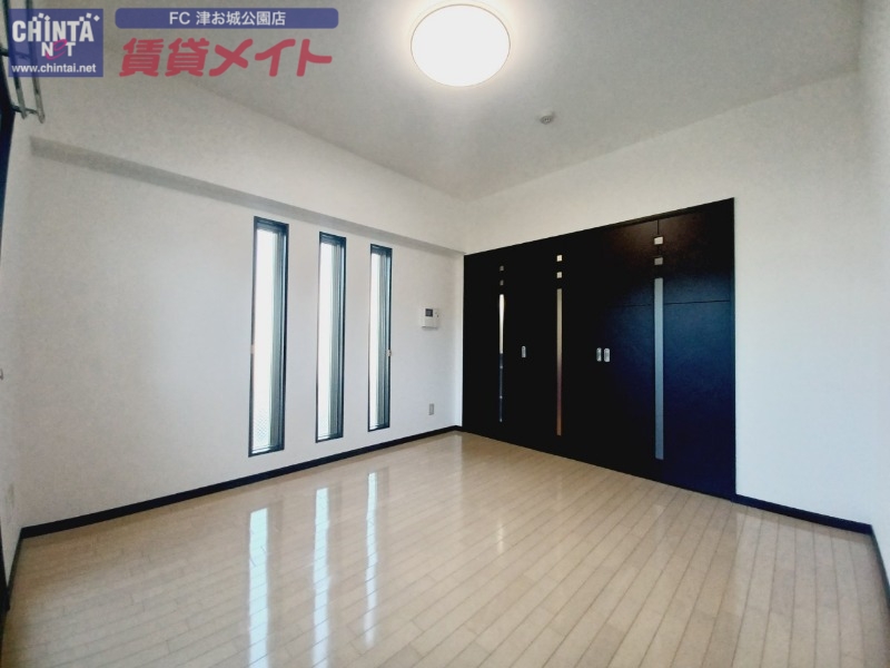 居室・リビング　同物件別部屋の参考写真