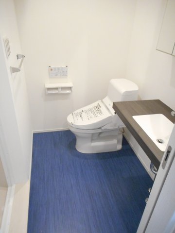 トイレ　落ち着いたトイレです