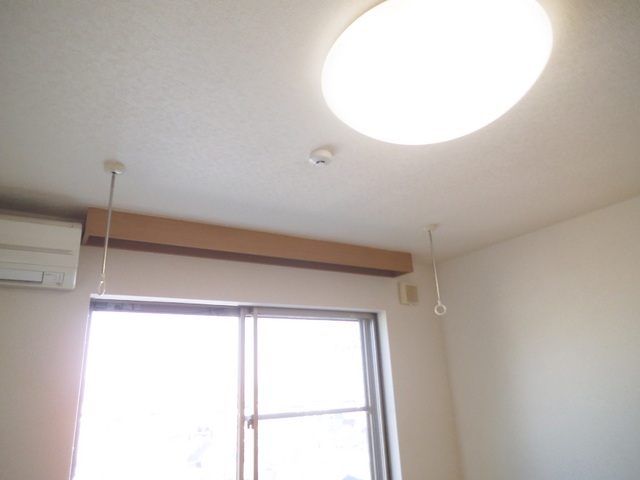 その他部屋・スペース　照明ついています