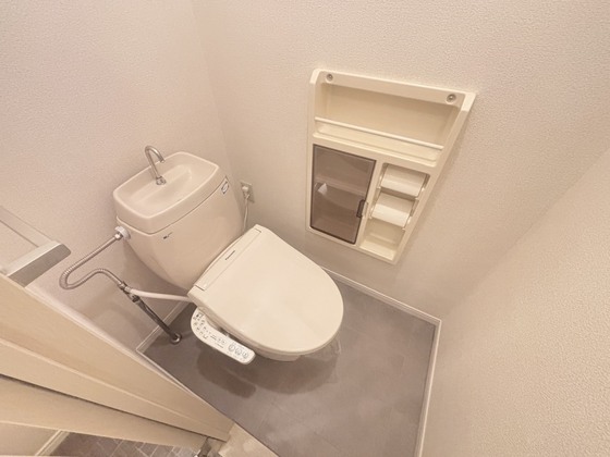 グランデージ日永西Aのトイレ写真