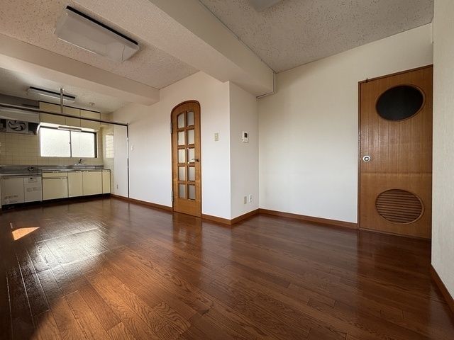 テラスレジデンス千葉松波の居間写真