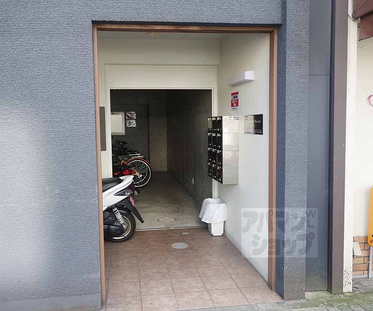 七条西大路メゾンの外観写真