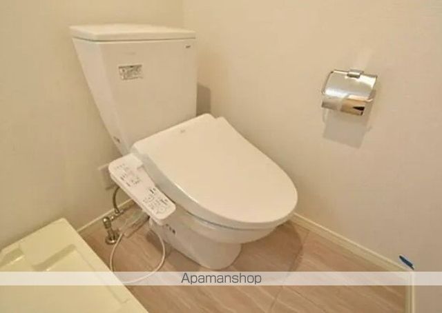 京急本線 梅屋敷駅 徒歩8分 4階建 築3年のトイレ写真