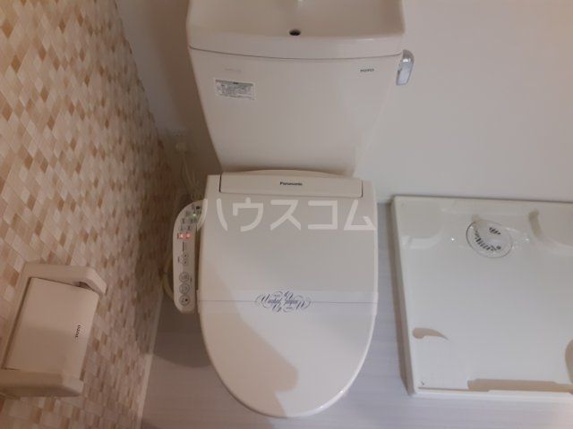 京成本線 京成高砂駅 徒歩12分 2階建 築9年のトイレ写真