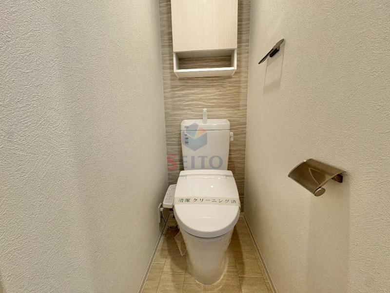 地下鉄御堂筋線 江坂駅 徒歩8分 12階建 築5年のトイレ写真