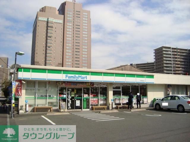 コンビニ　ファミリーマート千葉みなと駅南口店（コンビニ）まで507m