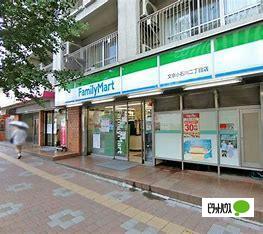 コンビニ　ファミリーマート文京小石川二丁目店（コンビニ）まで265m