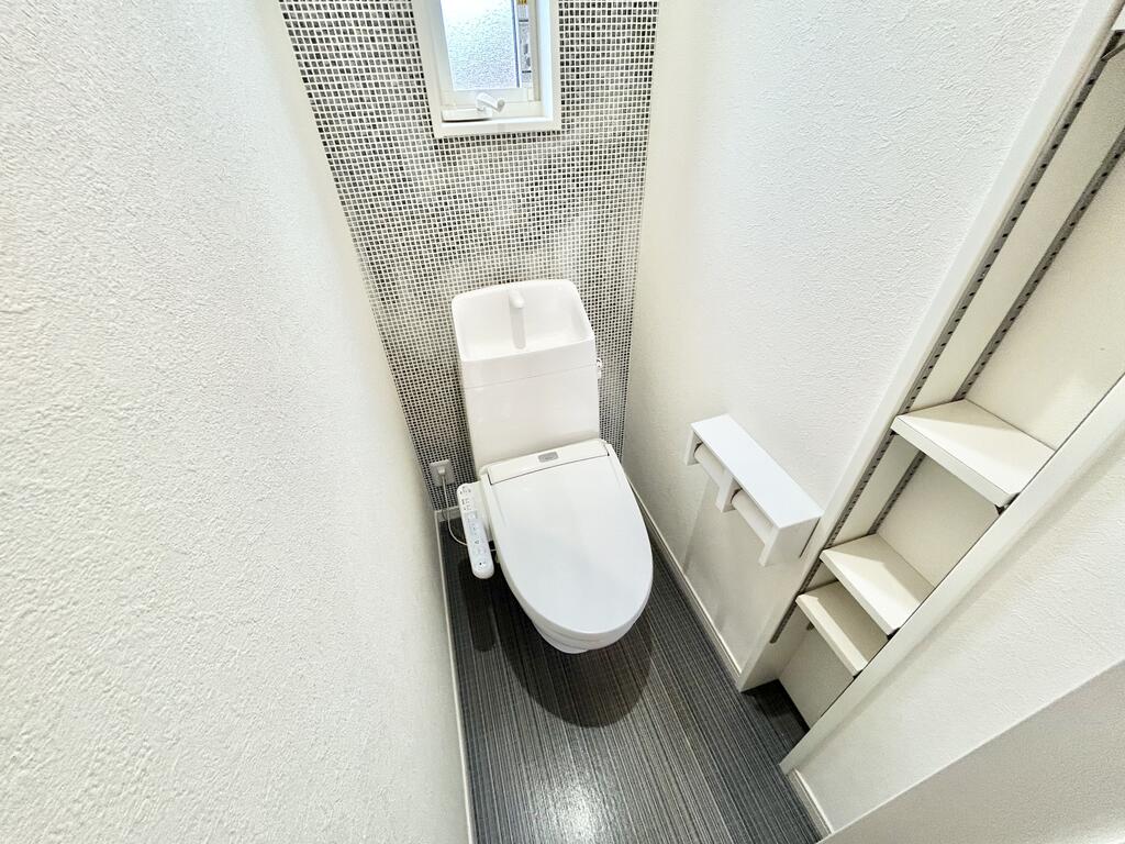 ＪＲ筑豊本線 中間駅 徒歩3分 1階建 築9年のトイレ写真