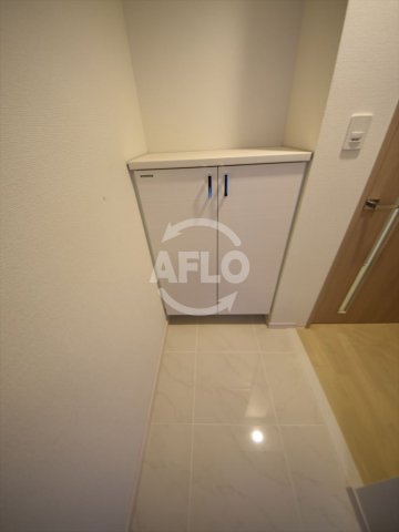 玄関　レオンコンフォート難波アッシュ　玄関