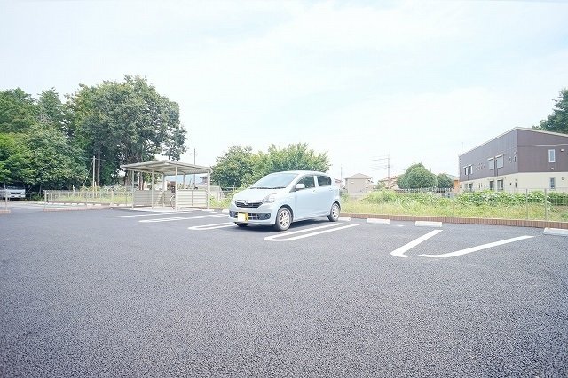 駐車場　駐車場完備です