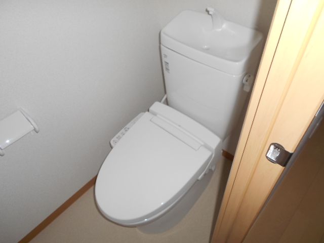 アンブル二番館のトイレ写真