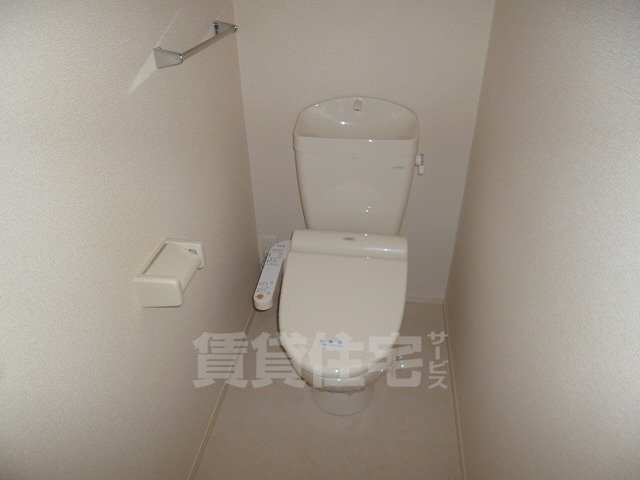地下鉄東西線 小野駅 徒歩9分 2階建 築15年のトイレ写真