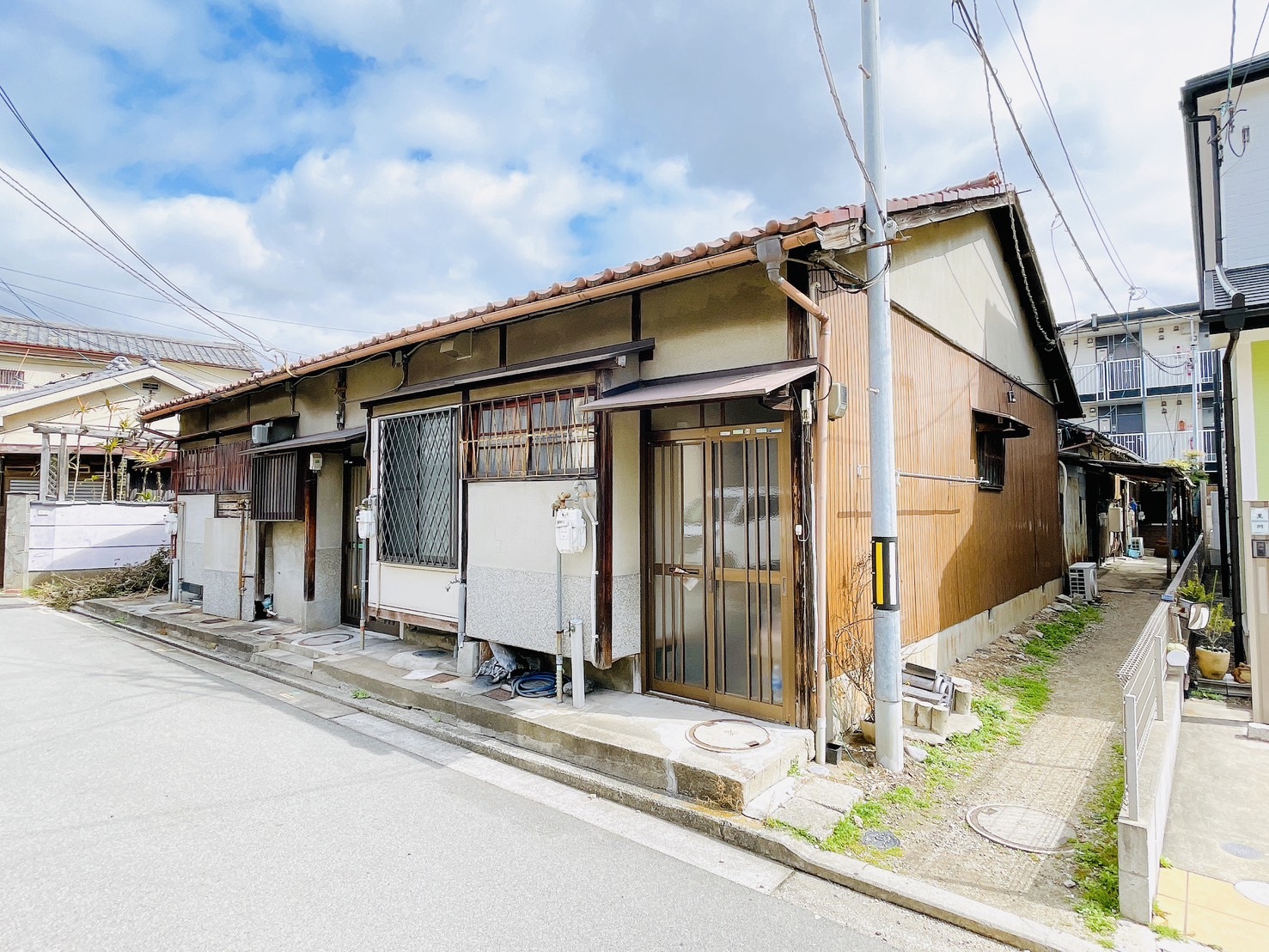 阪堺電気軌道阪堺線 御陵前駅 徒歩6分 1階建 築61年の居間写真