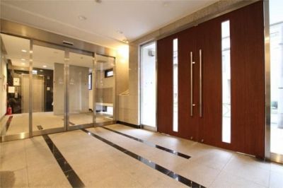 都営大江戸線 勝どき駅 徒歩2分 8階建 築18年の外観写真