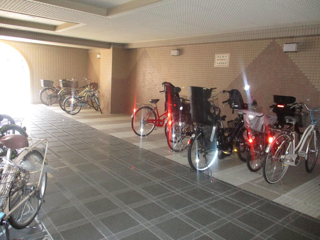 阪急京都線 正雀駅 徒歩10分 6階建 築34年の外観写真