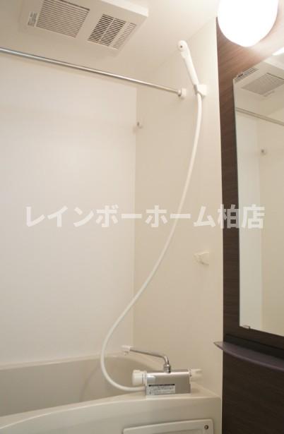 バス・シャワールーム　日々の疲れを癒すお風呂付です