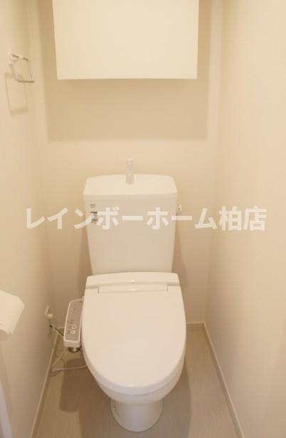 トイレ　清潔感のあるトイレです