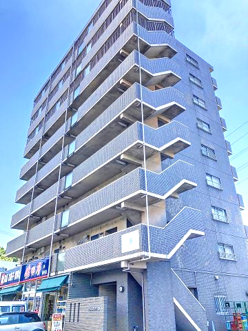 建物外観　2024年8月撮影