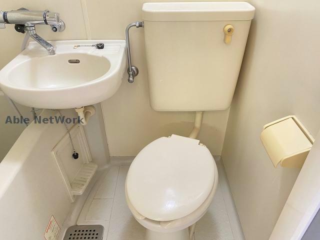 トイレ　※同物件別部屋の写真です。