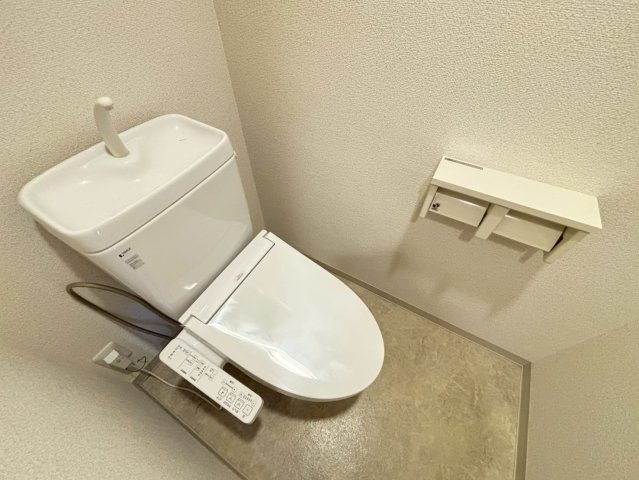 トイレ　詳細は、RISUMO江坂本店までお問合せください♪