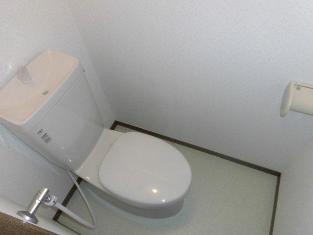 ファミーユ加藤のトイレ写真