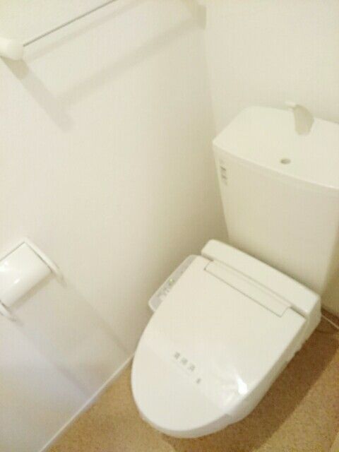 ベルカーサBのトイレ写真