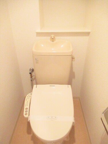 サーパス松南のトイレ写真