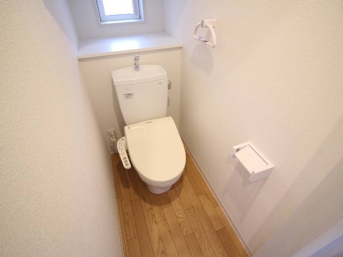 GardenVillage新宮C棟のトイレ写真