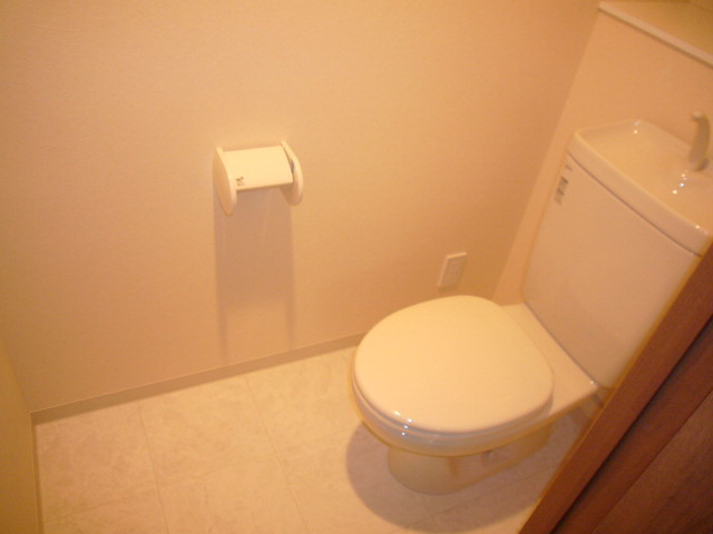 オトジローネIIのトイレ写真