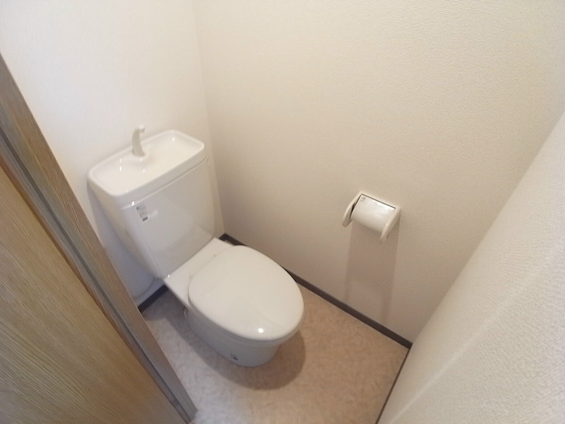 KHKコート板宿のトイレ写真